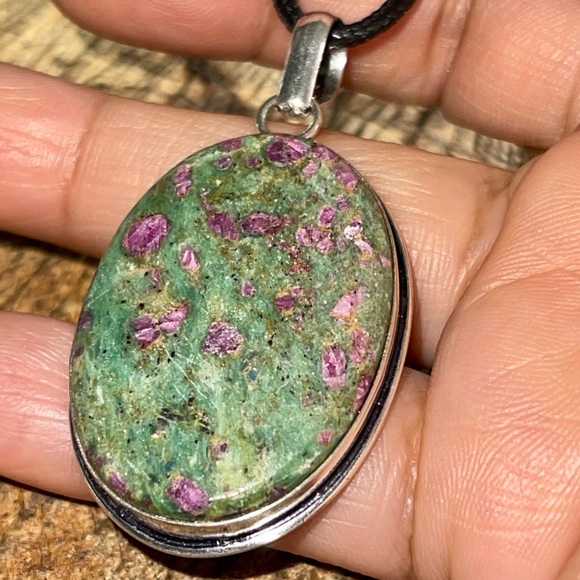 Corundum Ruby Fuchsite Pendant 2” - Picture 6 of 13